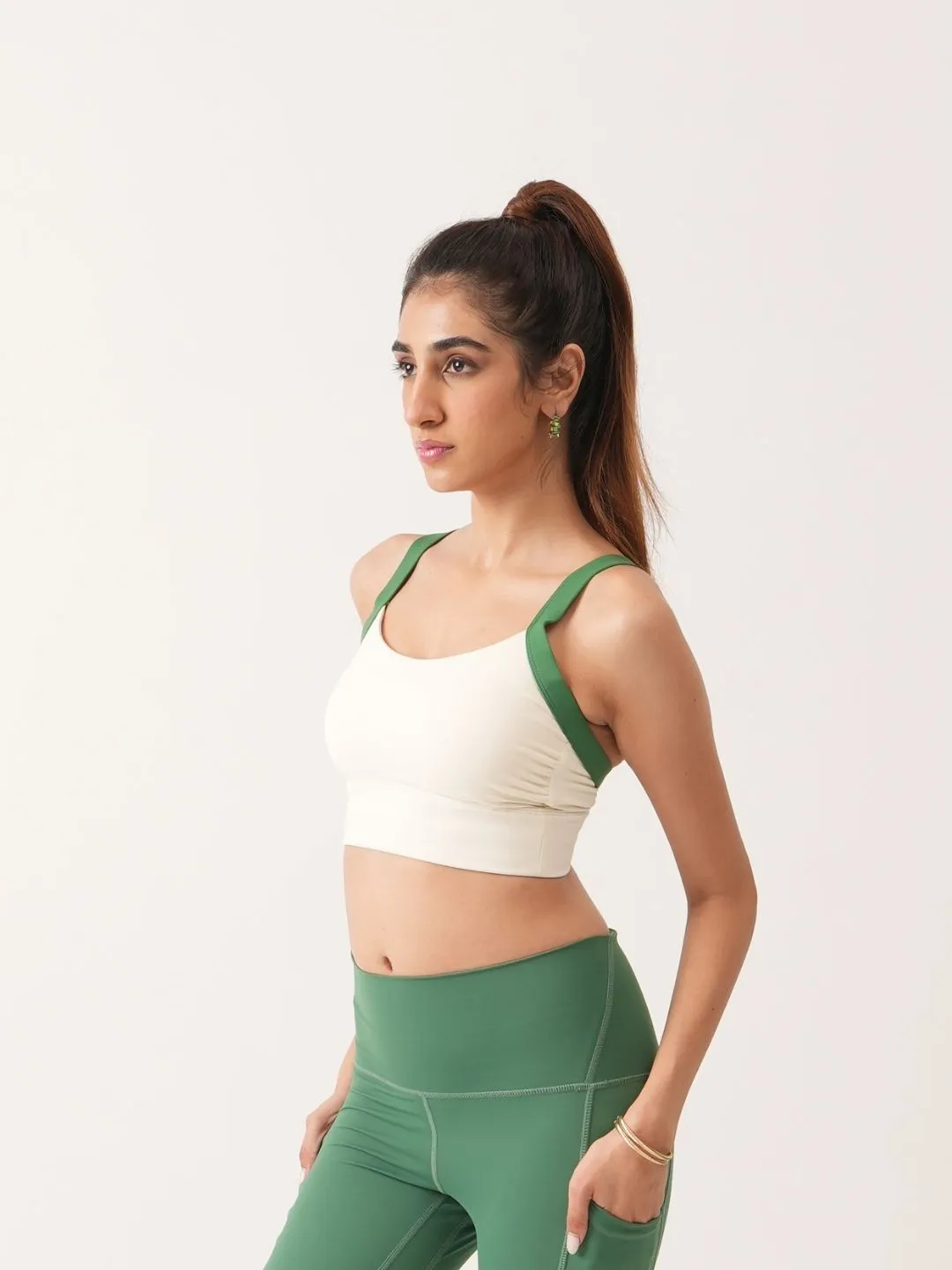 Duo Vita Sports Bra in Forest Green